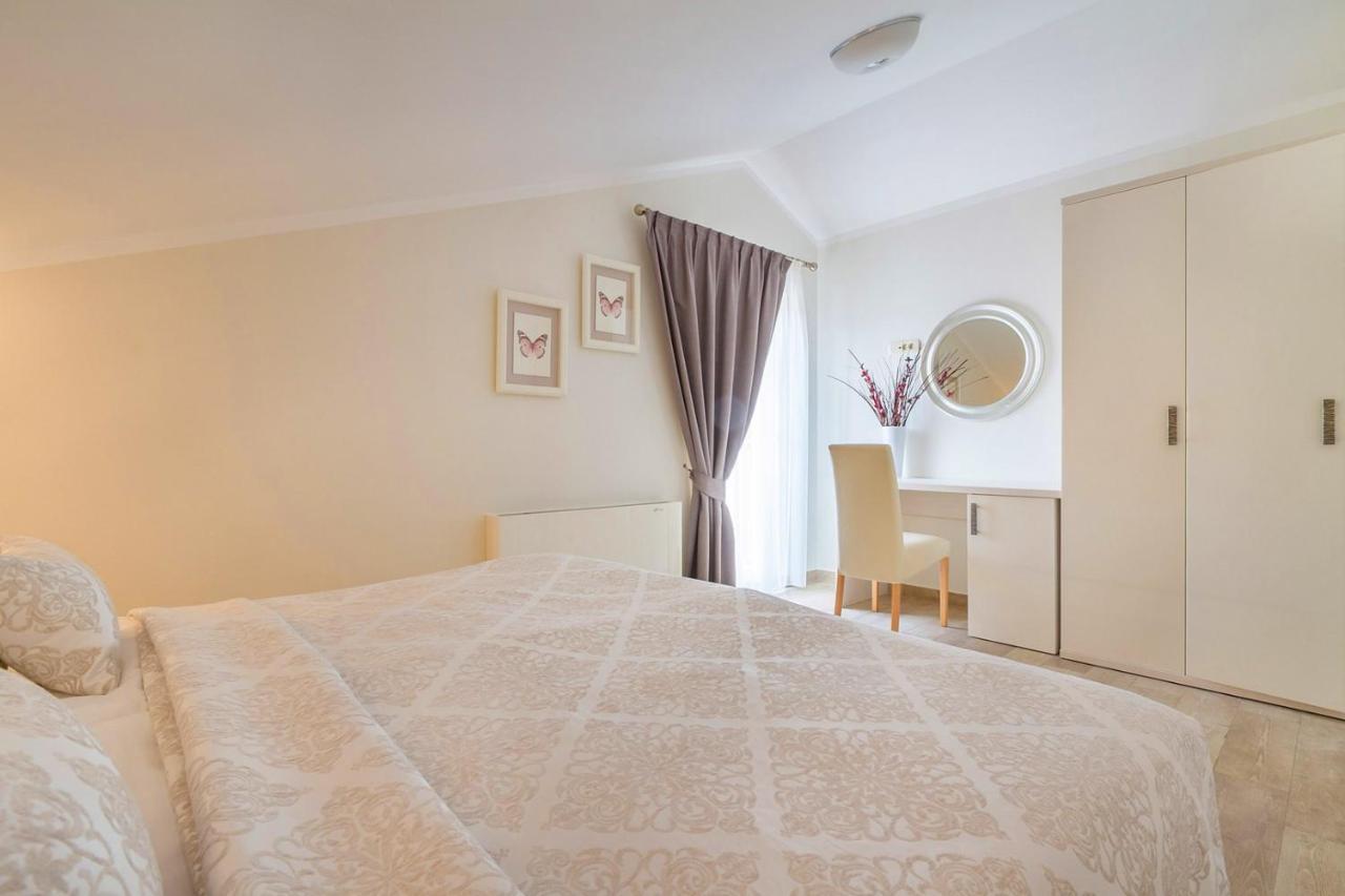 Luxury Apartments Villa Mande Malinska Εξωτερικό φωτογραφία